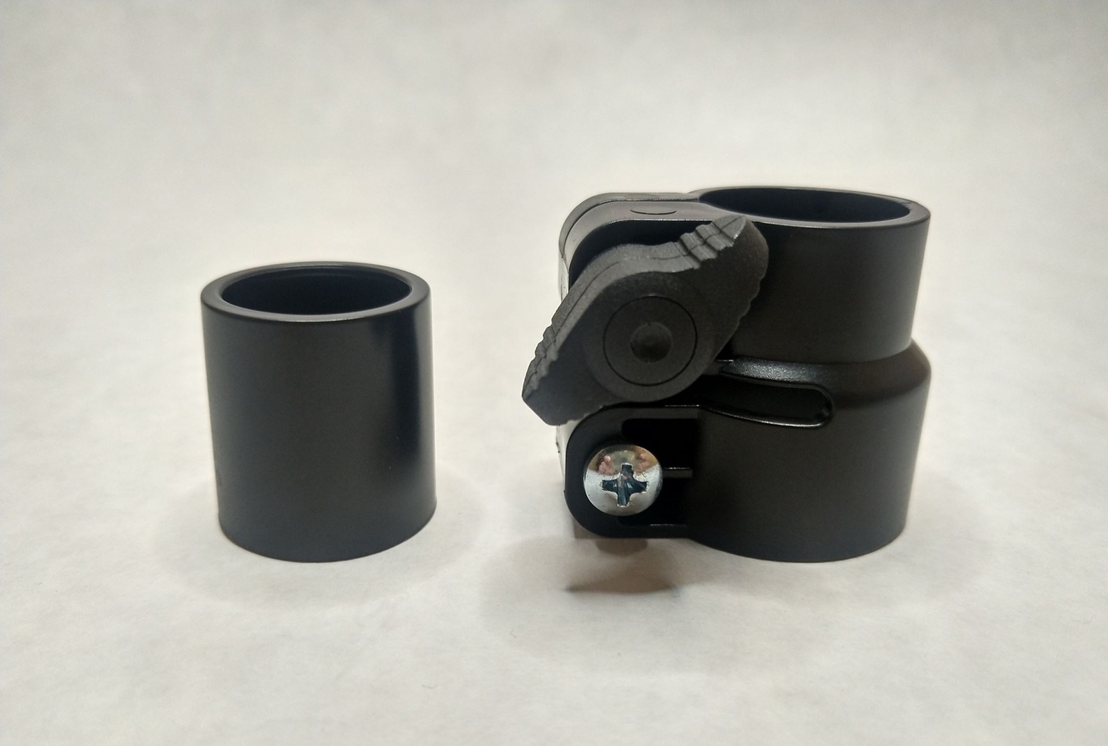 Cinch - 3/4 to 1 Inch EMT Conduit Telescoping Coupling (Clamp)