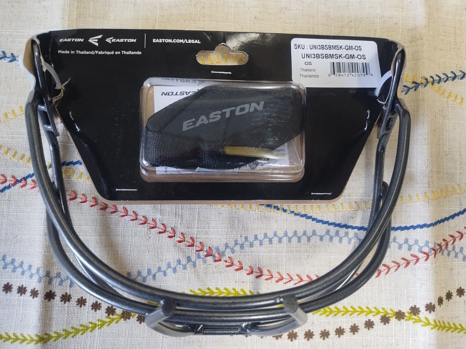 Easton Universal Gray Baseball Softball Mask With Chin Strap 3.0 Brand New