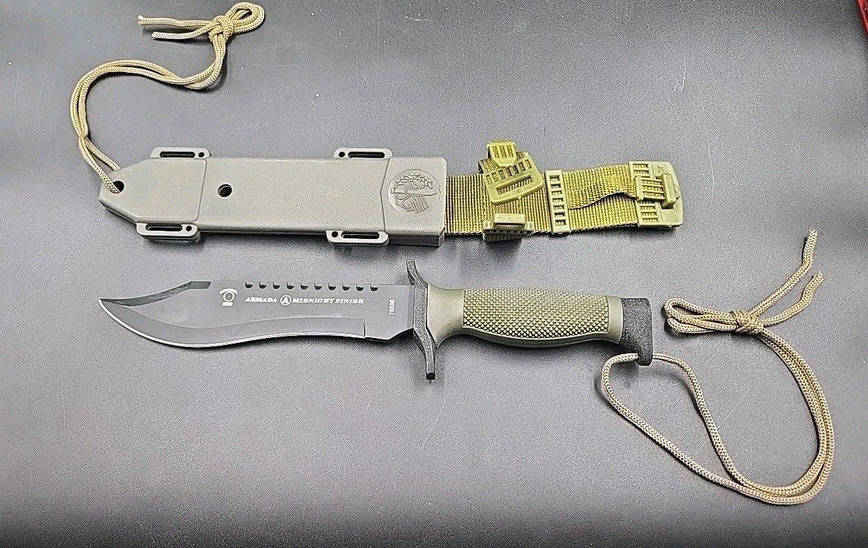 Armada Midnight Tactical Finish # 75536 HRC Combat Fighting Knife w/ Sheath