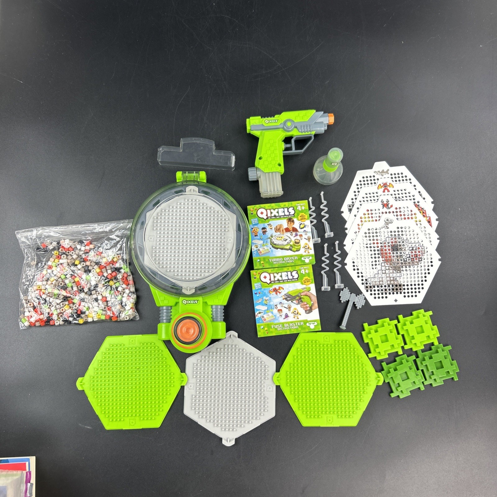 Qixels Turbo Dryer Spinner, Templates, water bottle, fuse blaster gun
