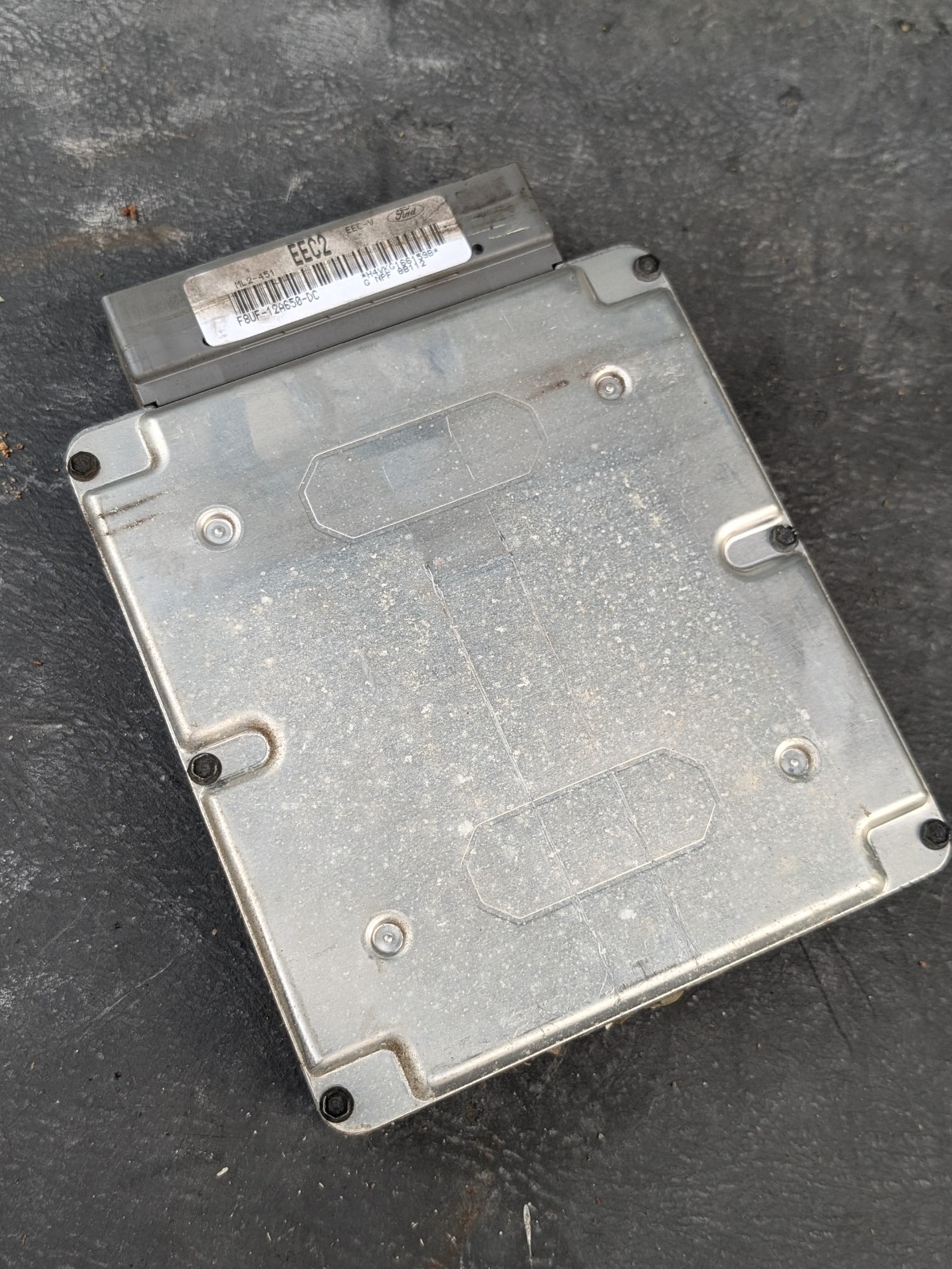 98 1998 Ford Van E-series 4.2L Engine Control Unit ECM ECU F8UF 12A650 DC / EEC2