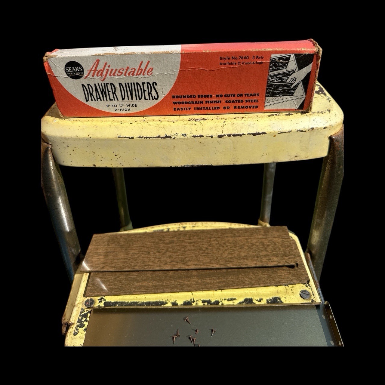NIB!!  Vintage Sears Adjustable Drawer Dividers Metal Woodgrain 9”-17” W 6” H