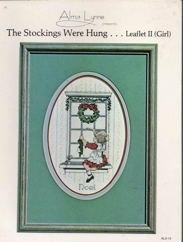 VTG!tHE STOCKIMGS WERE HUNG LEALFLET 2(GIRL)CROSS STITCH