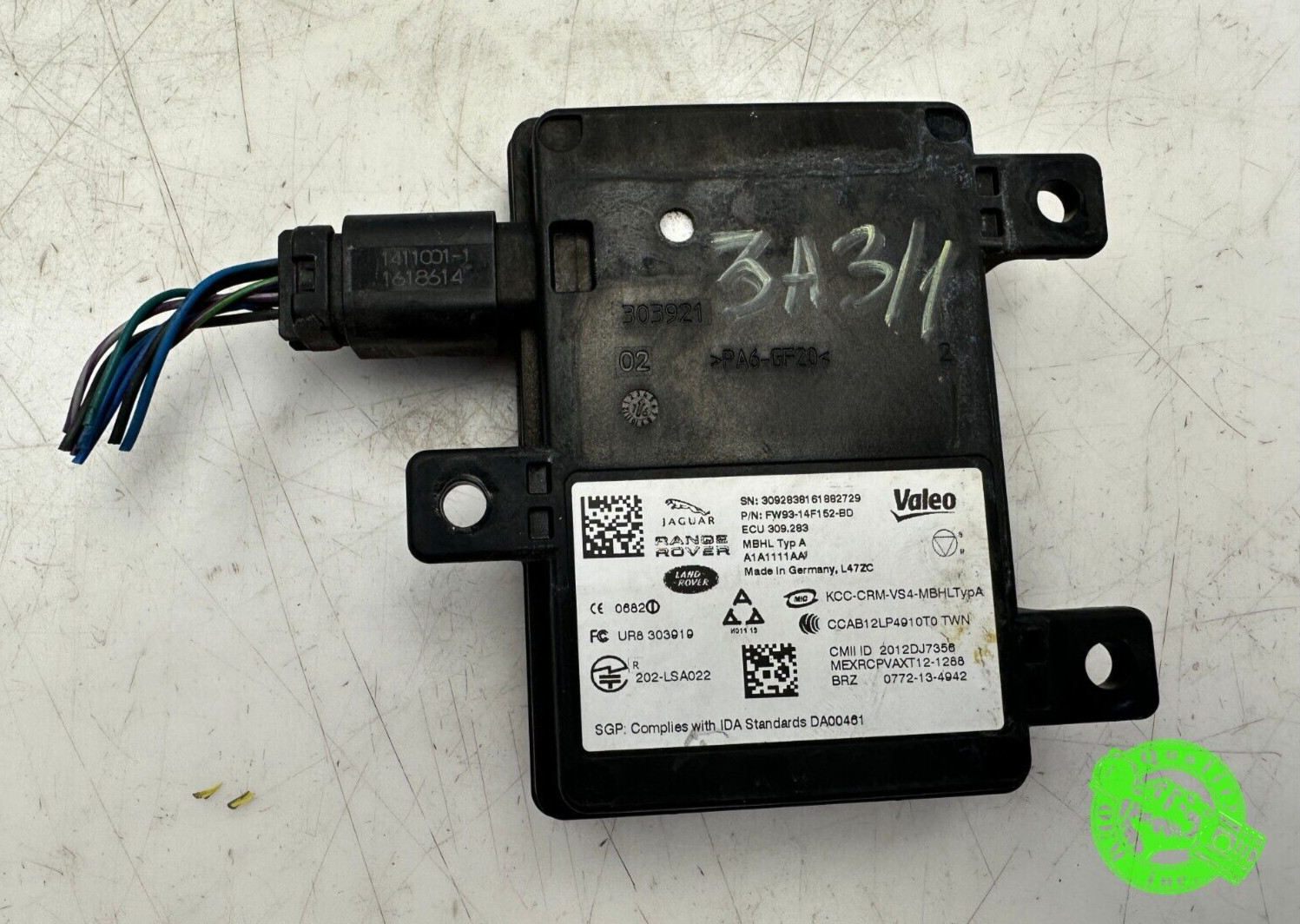 2016-2020 JAGUAR XE XF F-PACE REAR LEFT / RIGHT BLIND SPOT SENSOR CONTROL MODULE
