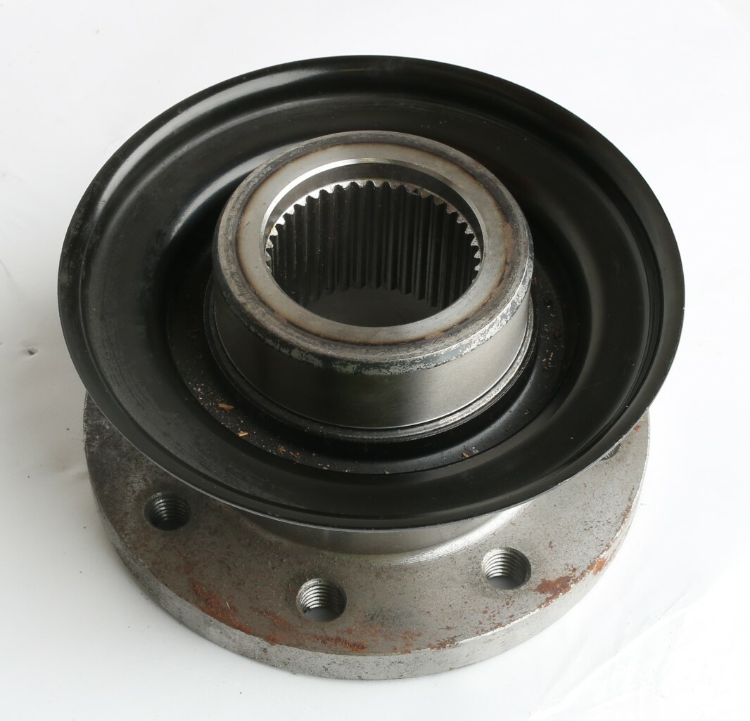 New 5011156 Dana Spicer Companion Flange Assembly