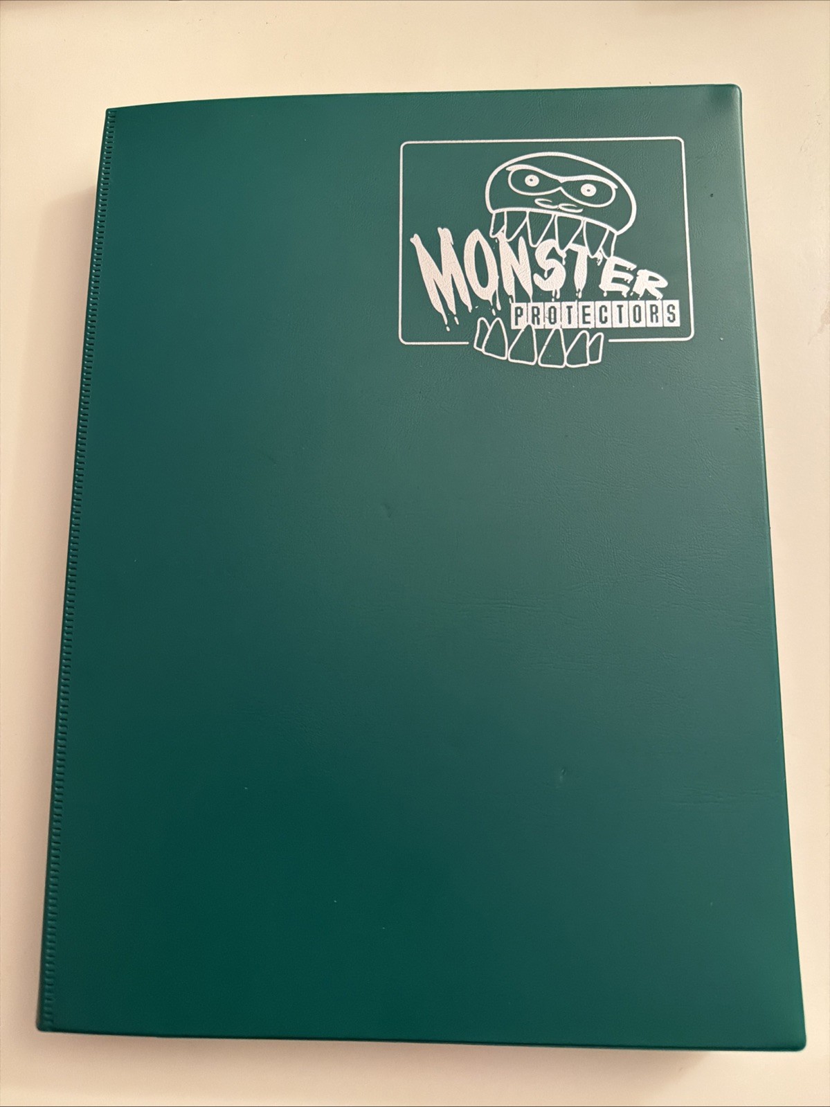 Monster Protectors - 9-Pocket Binder - 360 Card Slots - Dark Green - Gently Used