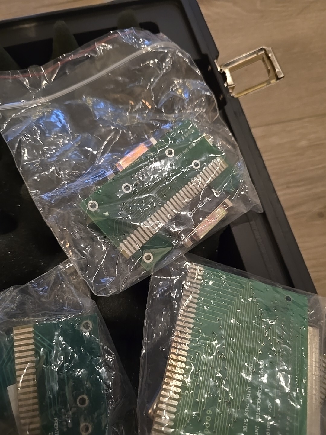 MICROTEST Multi-pair Tester 2 Power Adapters and Hard Carry Case
