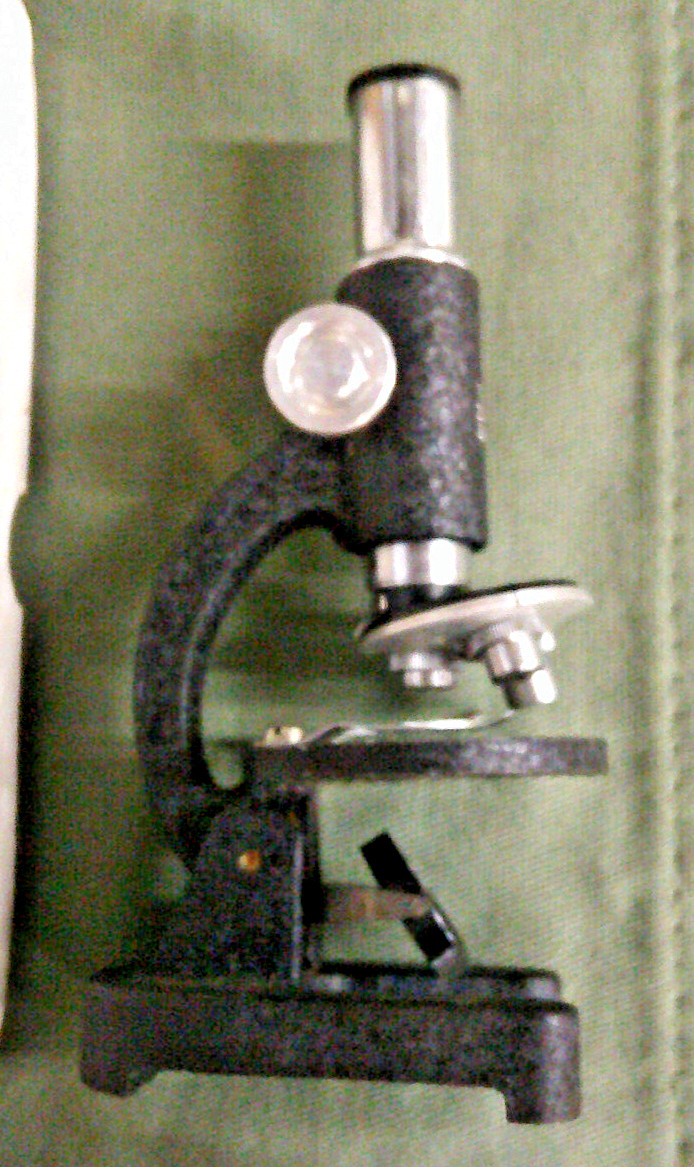 Vintage Toy Triple Turret Junior Microscope 5"