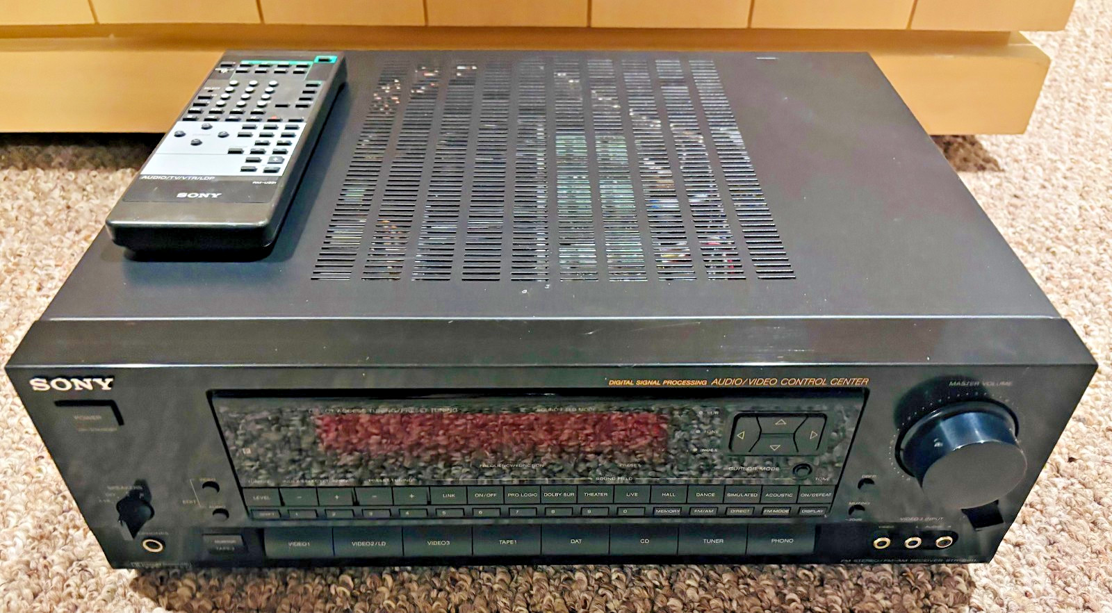 SONY STEREO RECEIVER (MODEL STR-D911)