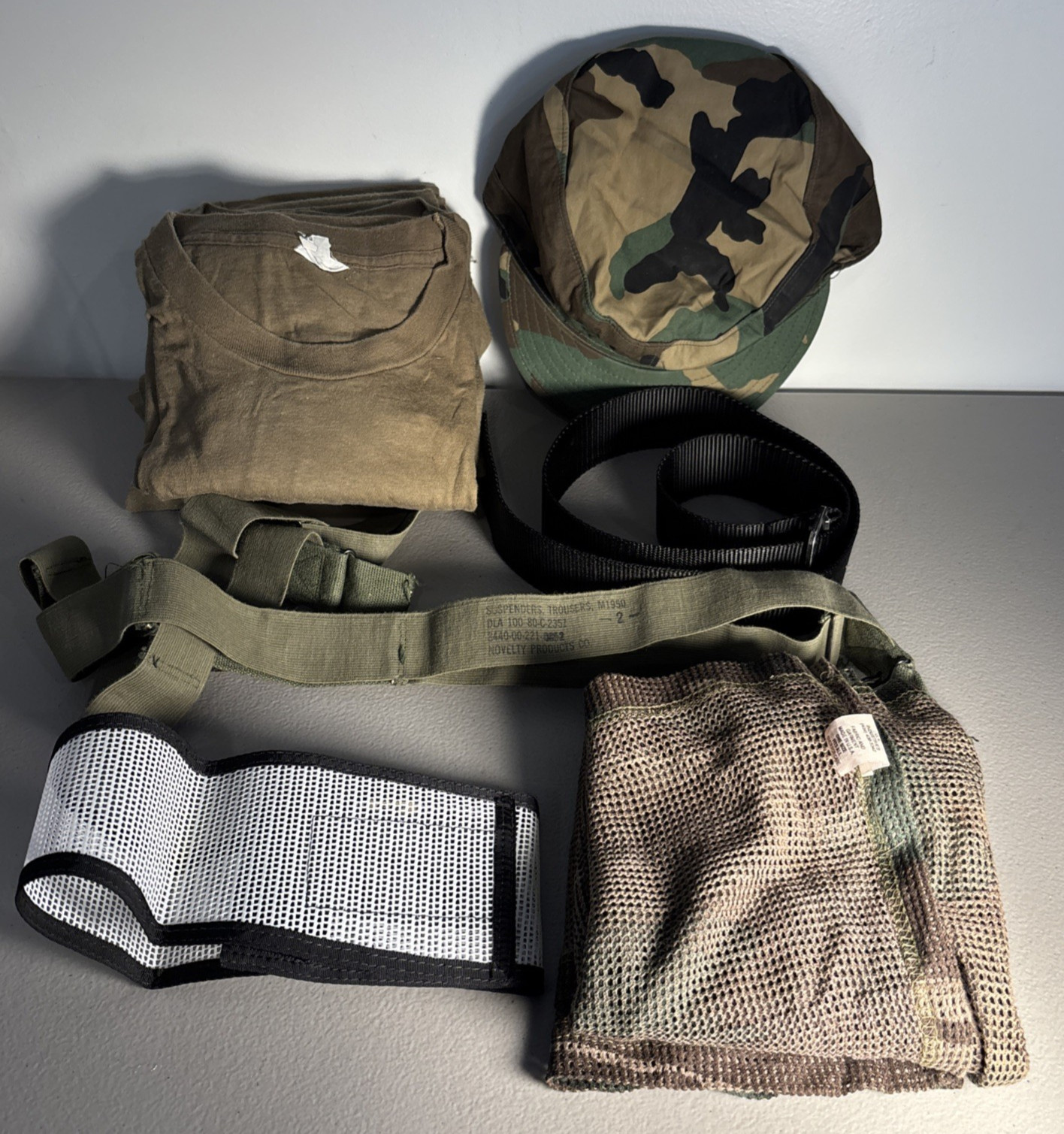 Vintage US Military Gear Lot Woodland Camo Cap Size 7 Brown 436 T Shirts x4 Susp