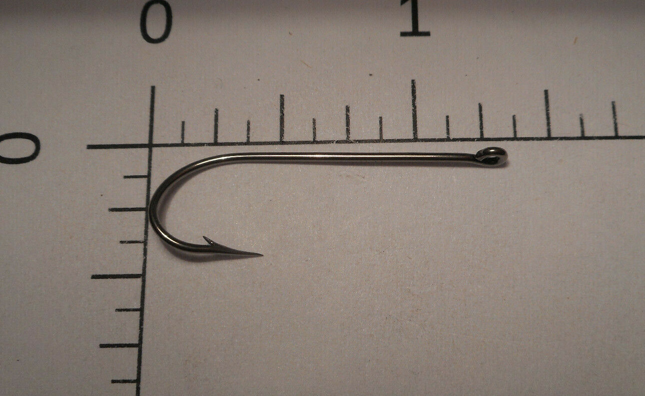 100 MUSTAD #4 FLY TYING Kendal KIRBY HOOKS BRIGHT 2X STRONG X LONG QUAL. 4370