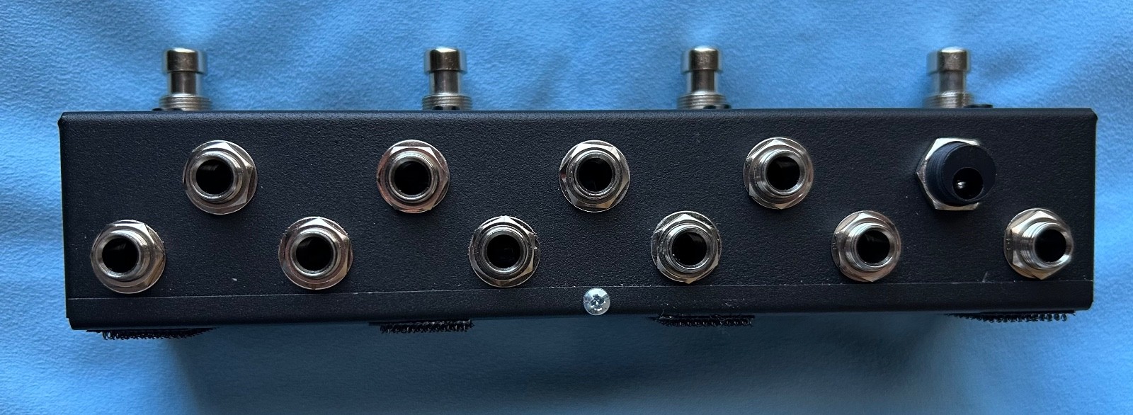Loop Switchers 4 Channel True Bypass Strip for Pedalboards