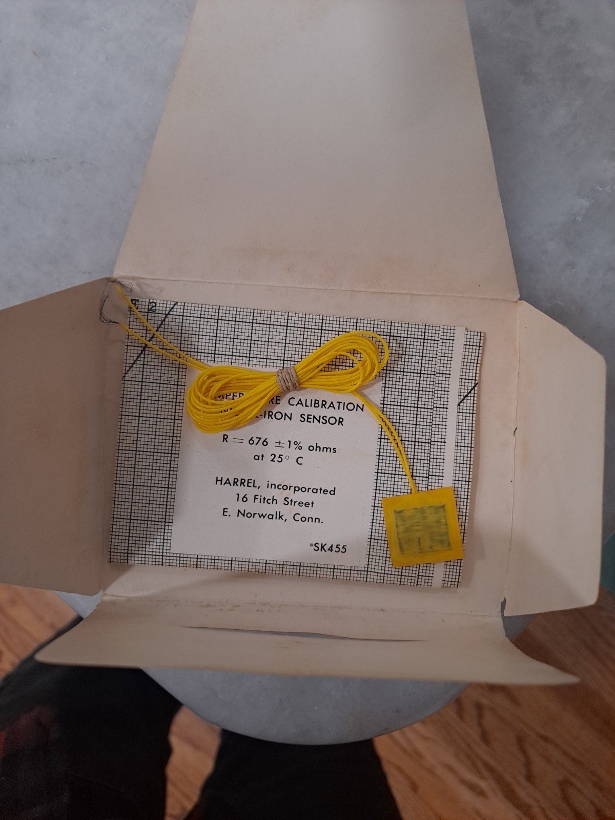 Harrel TS100B Temperature Sensor, RESISTANCE 676.1, 25C Ohms, NOS