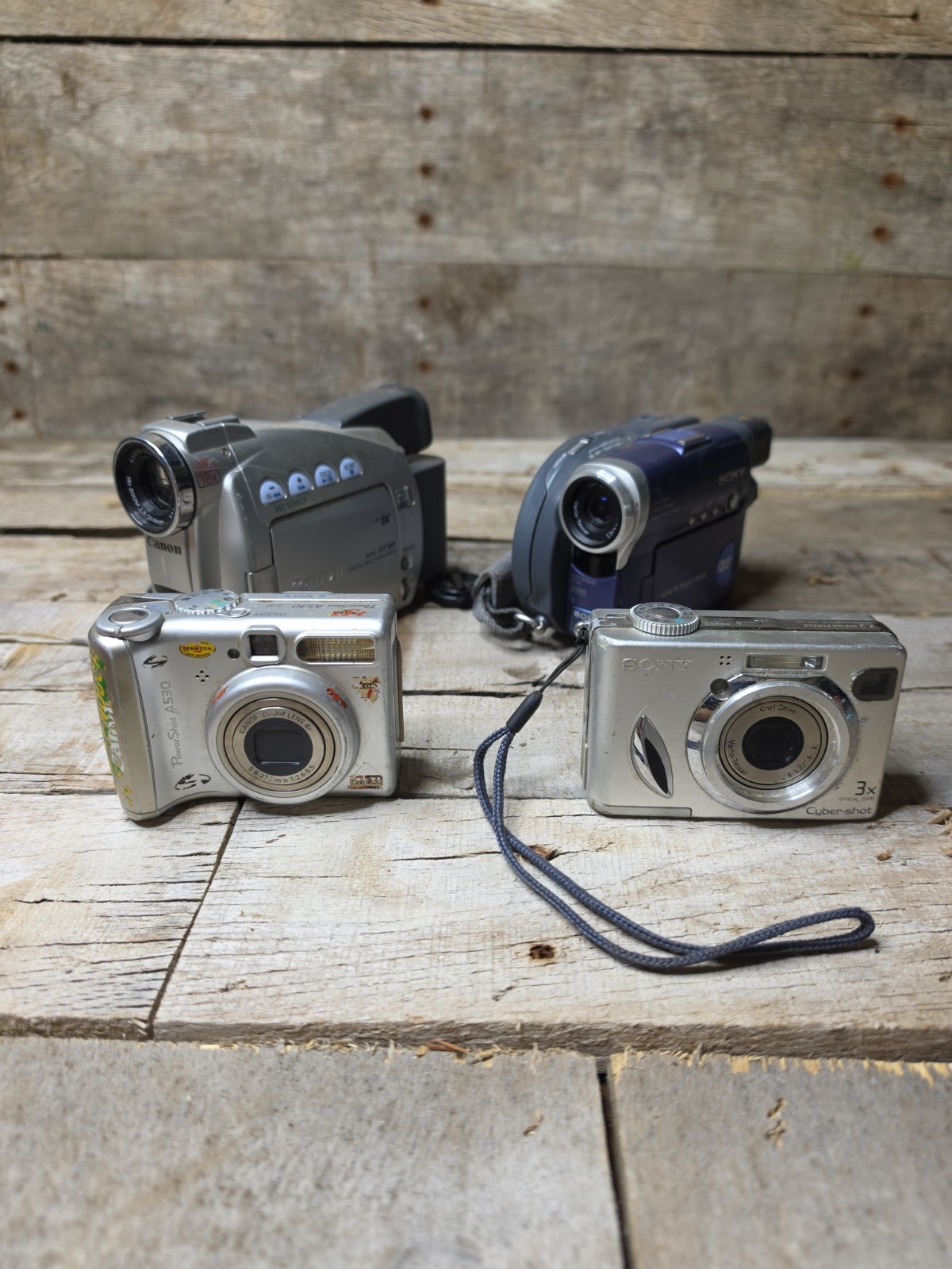 Lot Of 4 Cameras For Parts/repair