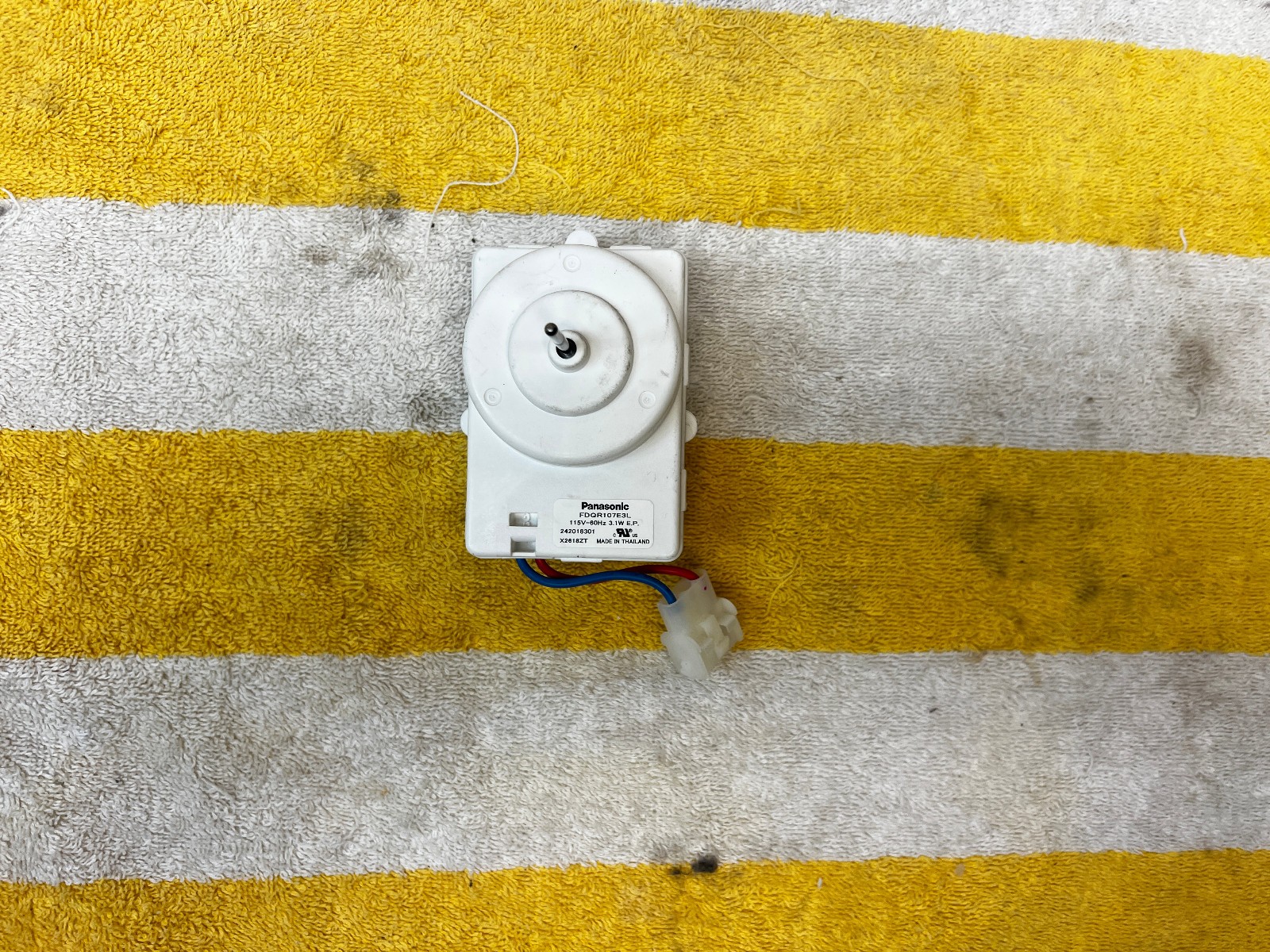 242018304 242018301 FRIGIDAIRE REFRIGERATOR CONDENSER FAN MOTOR  Free Shipping