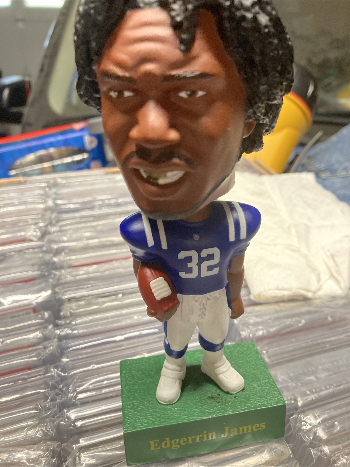 2001 NFL Upper Deck Playmakers Edgerrin James Bobblehead Colts
