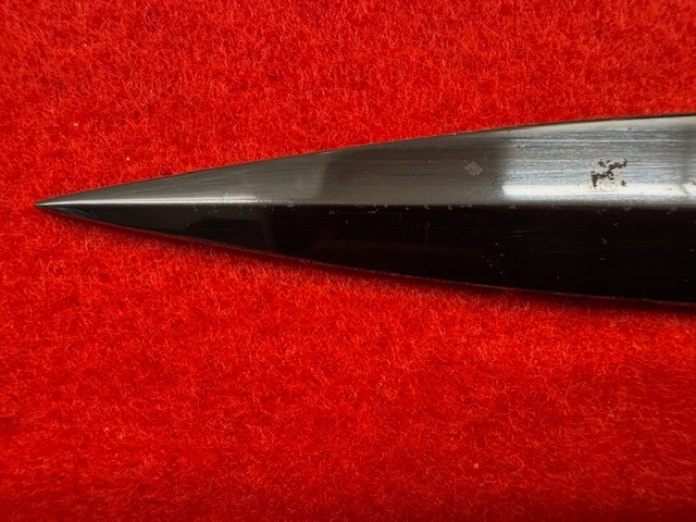 2ND PATTERN FS FIGHTING KNIFE, DEEP BLUED BLADE SIGNED W.E. FAIRBAIRN (812)