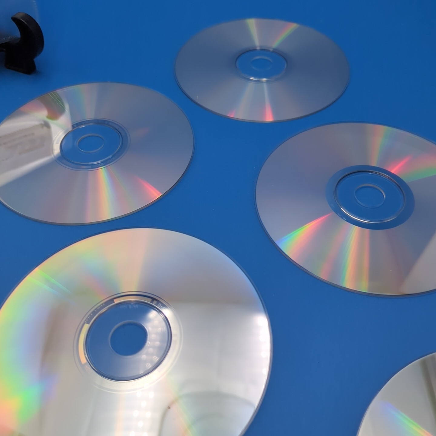 Microsoft Works Suite 2000 Discs 1-7 Untested
