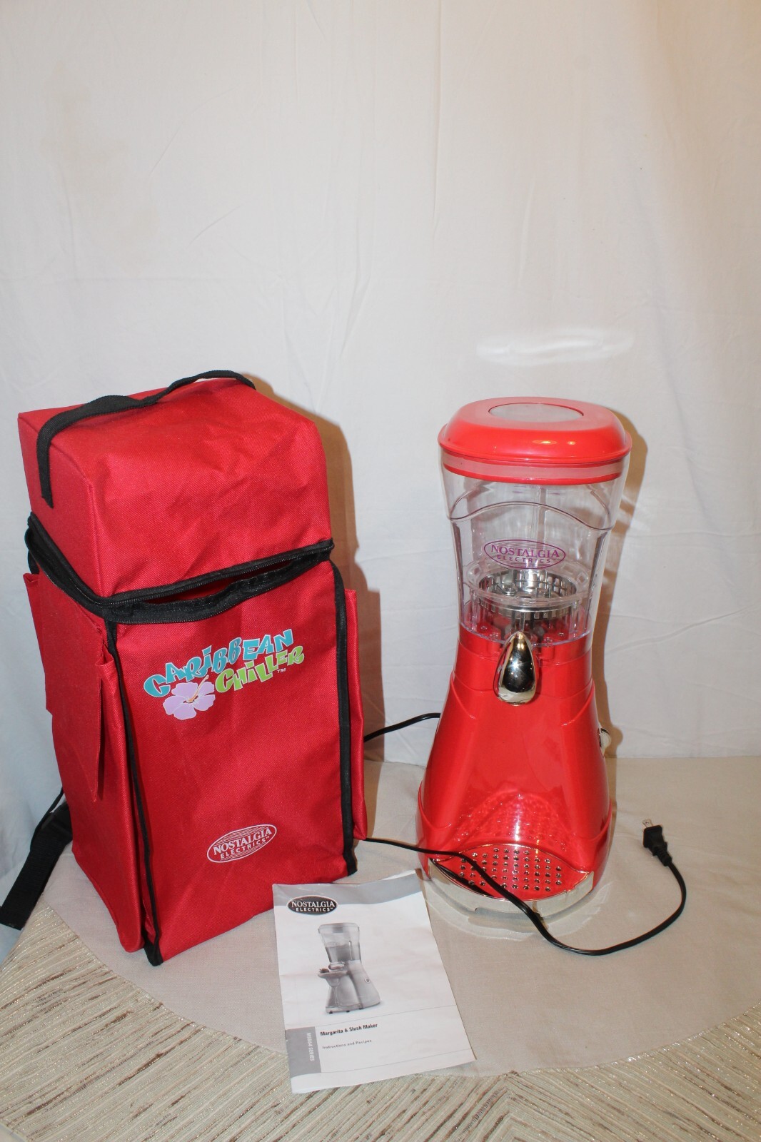 Nostalgia Electrics CARIBBEAN CHILLER Frozen Drink Slush Maker & Carry Bag MSB64