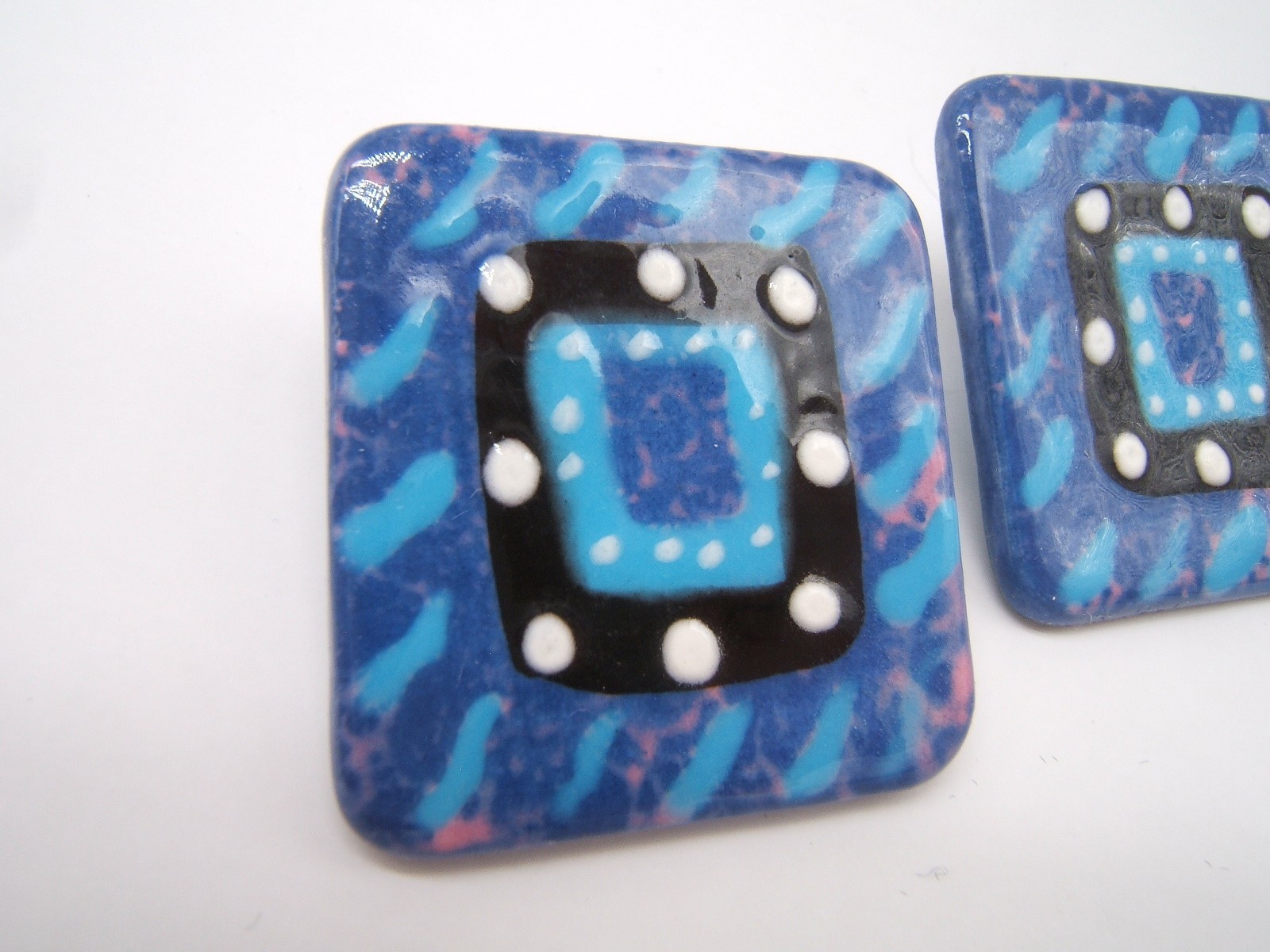 VTG BLUE GLAZED CERAMIC PIERCED EARRINGS MODERN DESIGN