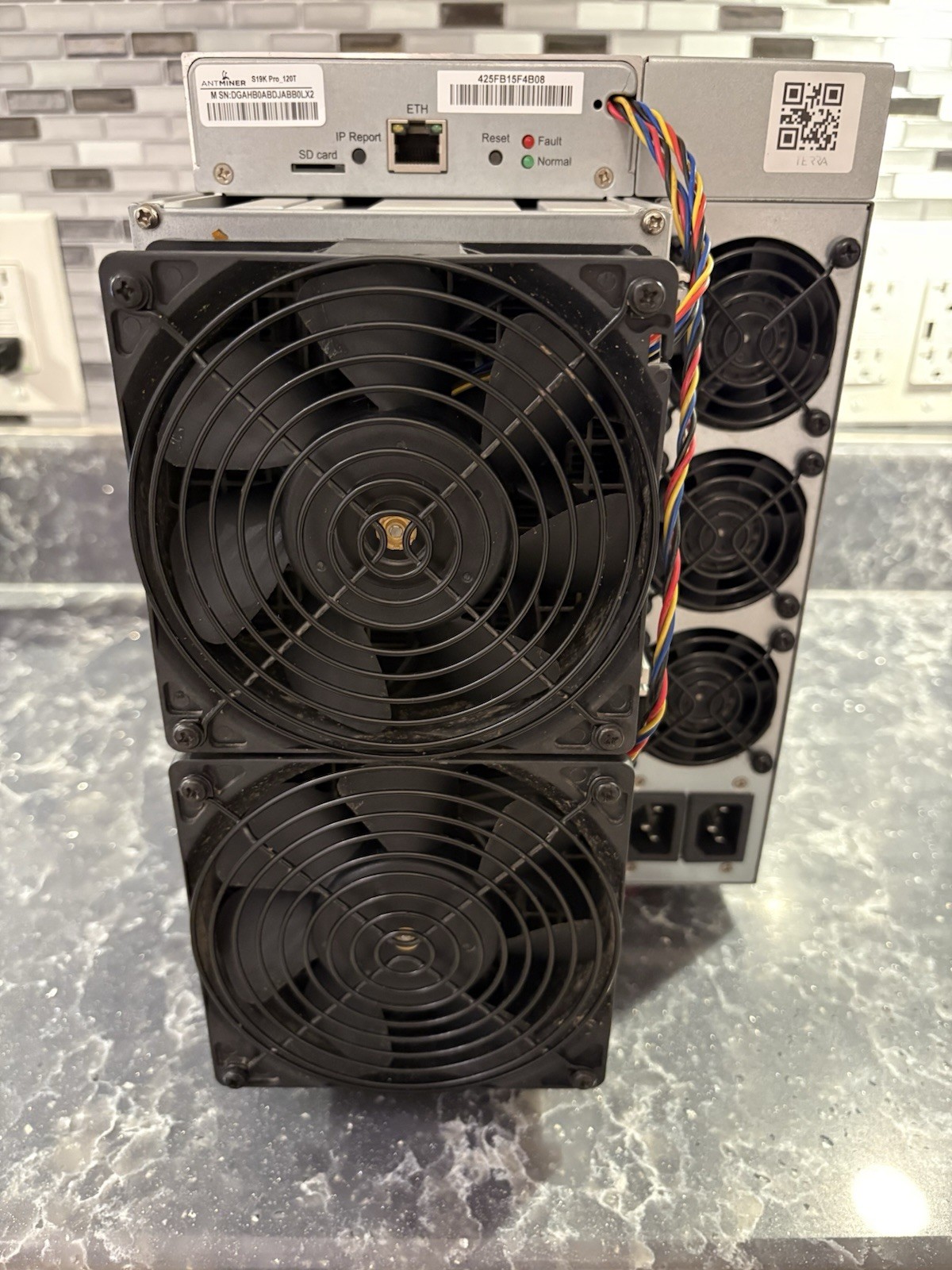 Bitmain Antminer S19k Pro 120th 2760W BTC ASIC Miner