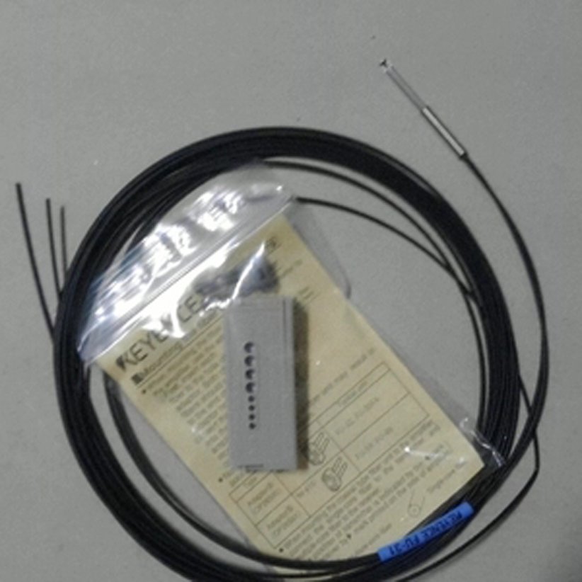 Keyence FU-31 Fiber Optic Sensor FU31 Cable New In Box #