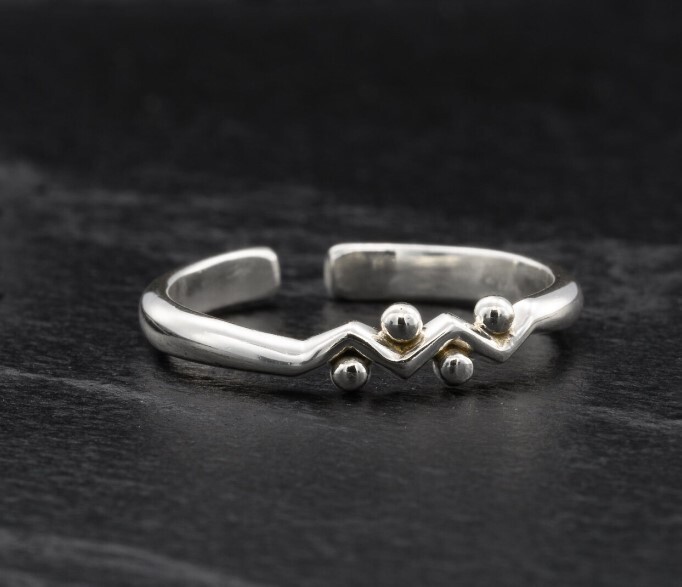 Beautiful Women's Solid Metal Thin Adjustable Toe Ring White Gold Plated Silver