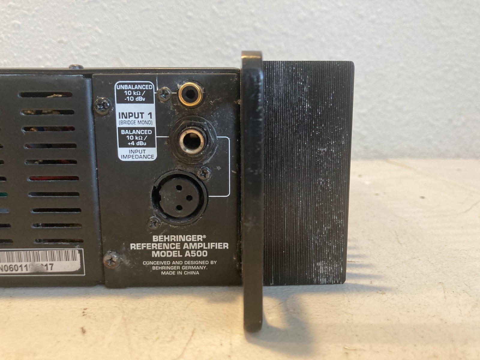 BEHRINGER A500 Professional Power Amplifier