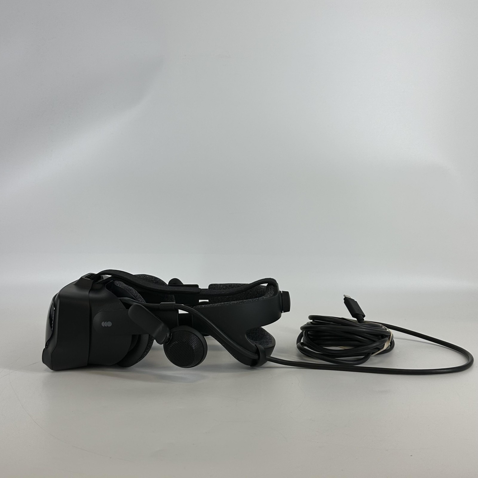 Valve Index VR Headset w/ Power Cord/Controllers/Base Stations - Good
