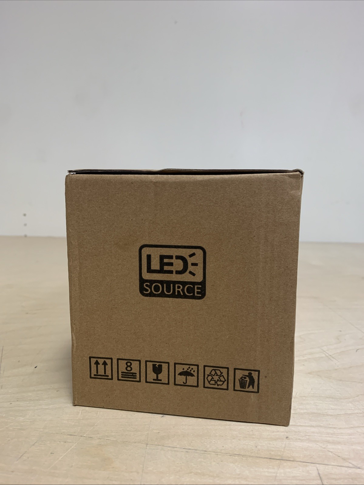 Portable LED projector- YGSKK- Opened Box