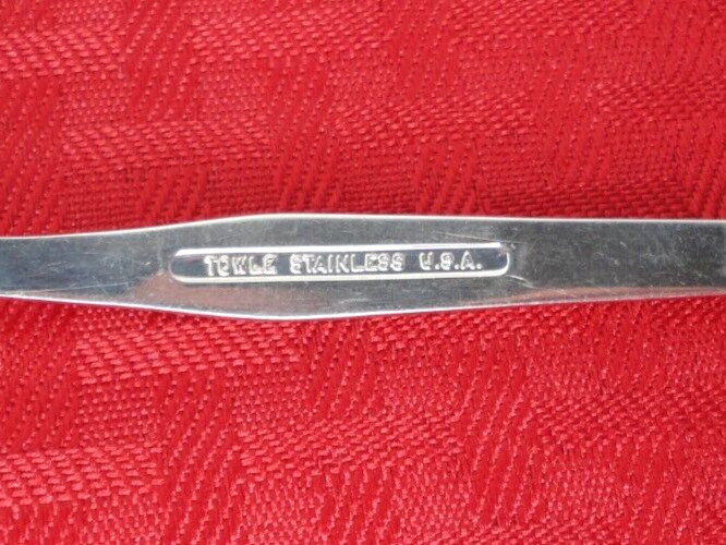 TOWLE USA GLIMMER Pattern 4 Dinner Table Spoons 1 Tea Spoon Lot B E5B