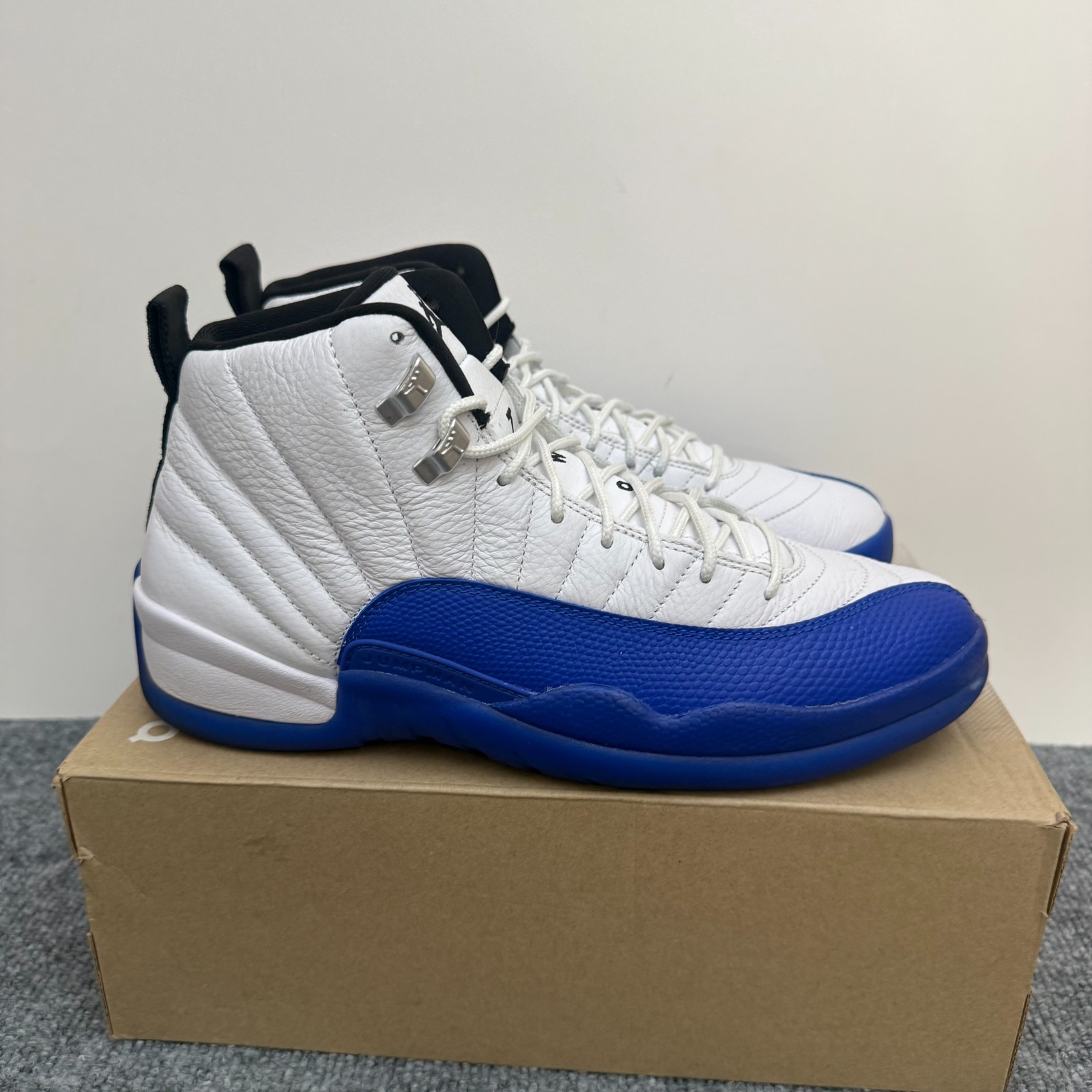 Nike Air Jordan 12 Retro "Blueberry" White Black Game CT8013 140 Men's Size 9.5