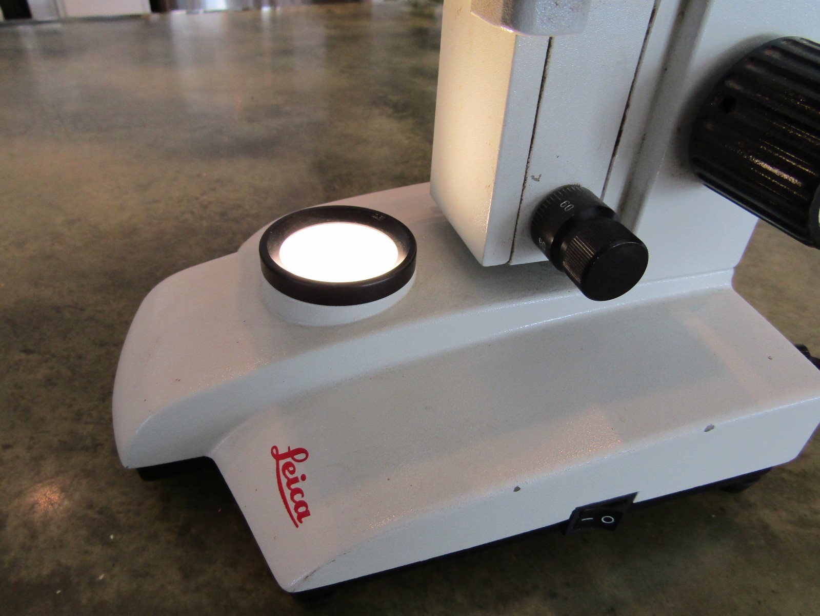 Genuine Leica BF 200 Monocular Compound Built in Illumination Lamp Microscope