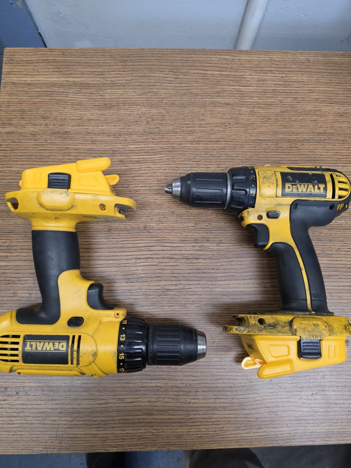 DEWALT Cordless Battery Drill/Driver 2-Tool Set Yellow/Black no battery
