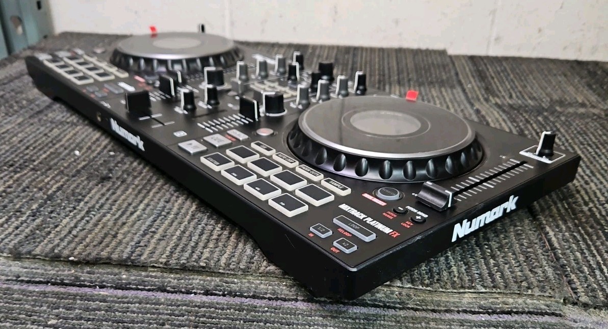 Numark Mixtrack Platinum FX Four Deck DJ Controller