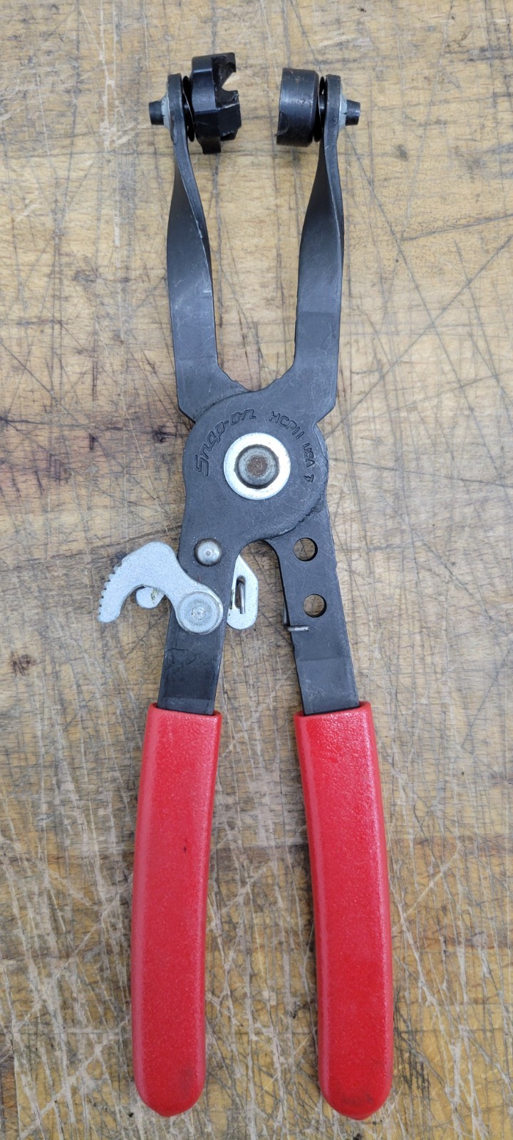 Snap-On Tools USA 9" Universal Hose Clamp Pliers, Red, HCP11 - USED