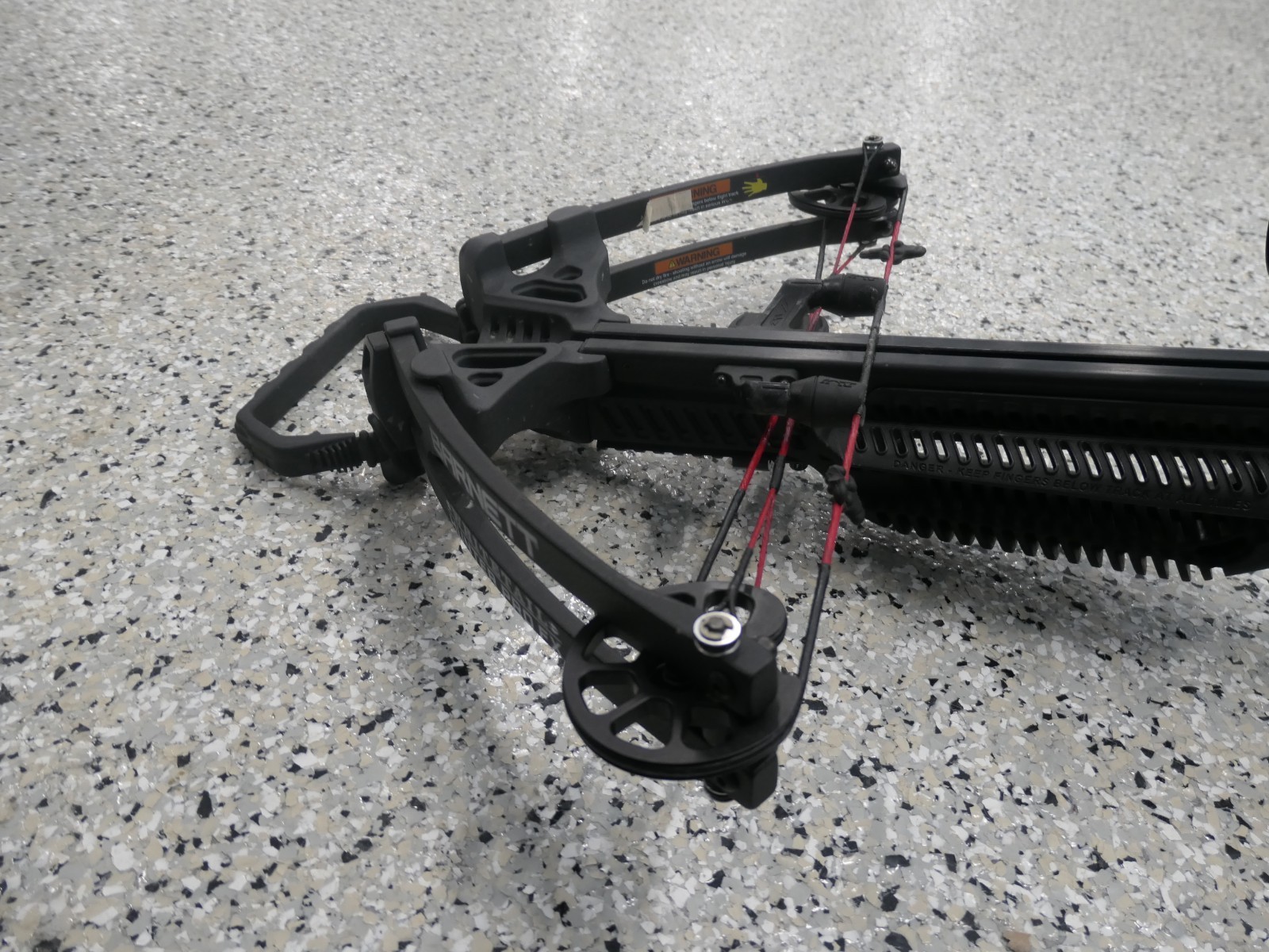 Barnett Whitetail Hunter Pro FX Crossbow W/Case