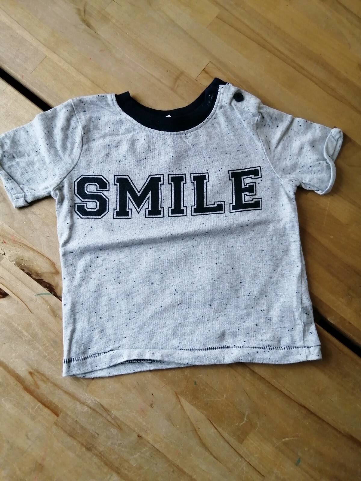 F&F Baby Boys Grey with Smile on the Front Top 6-9 months 97% Cotton VGC