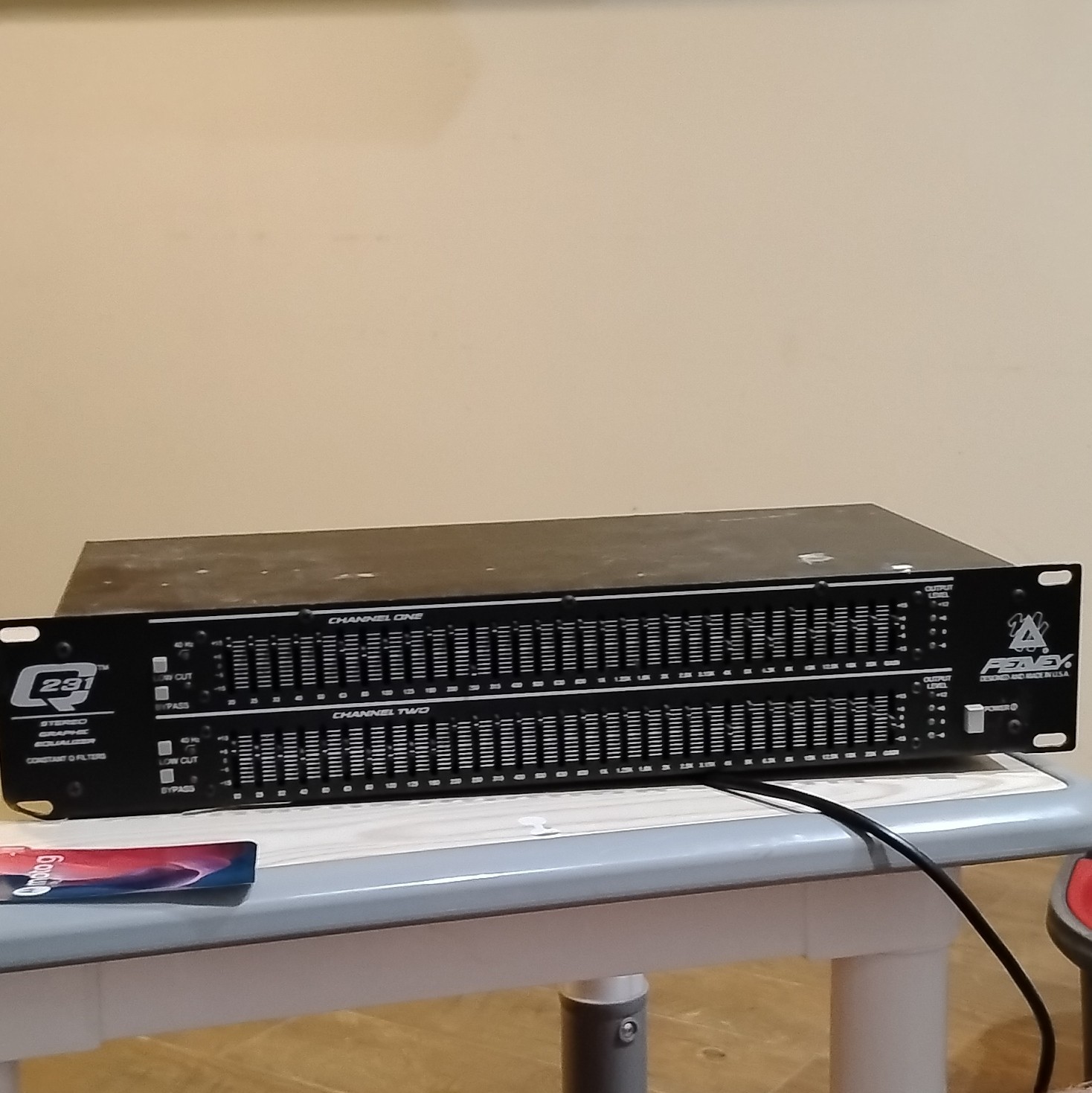 Peavey Q231 Stereo 2-Channel Graphic Equalizer 2U Rackmount XLR Analog