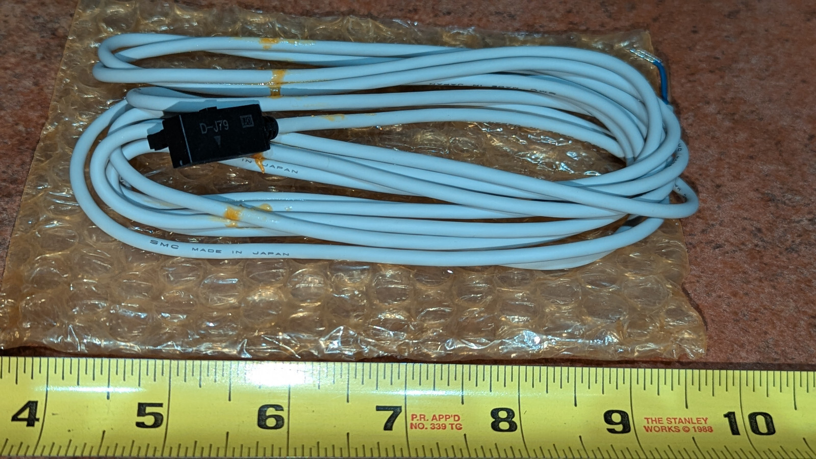 (1) SMC D-J79 Autoswitch Accessory Cylinder Switch Sensor 9' NOS READ CONDITION