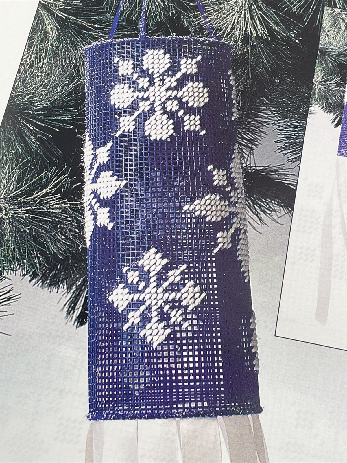 Annie's Attic Snowflake Windsock Plastic Canvas Pattern