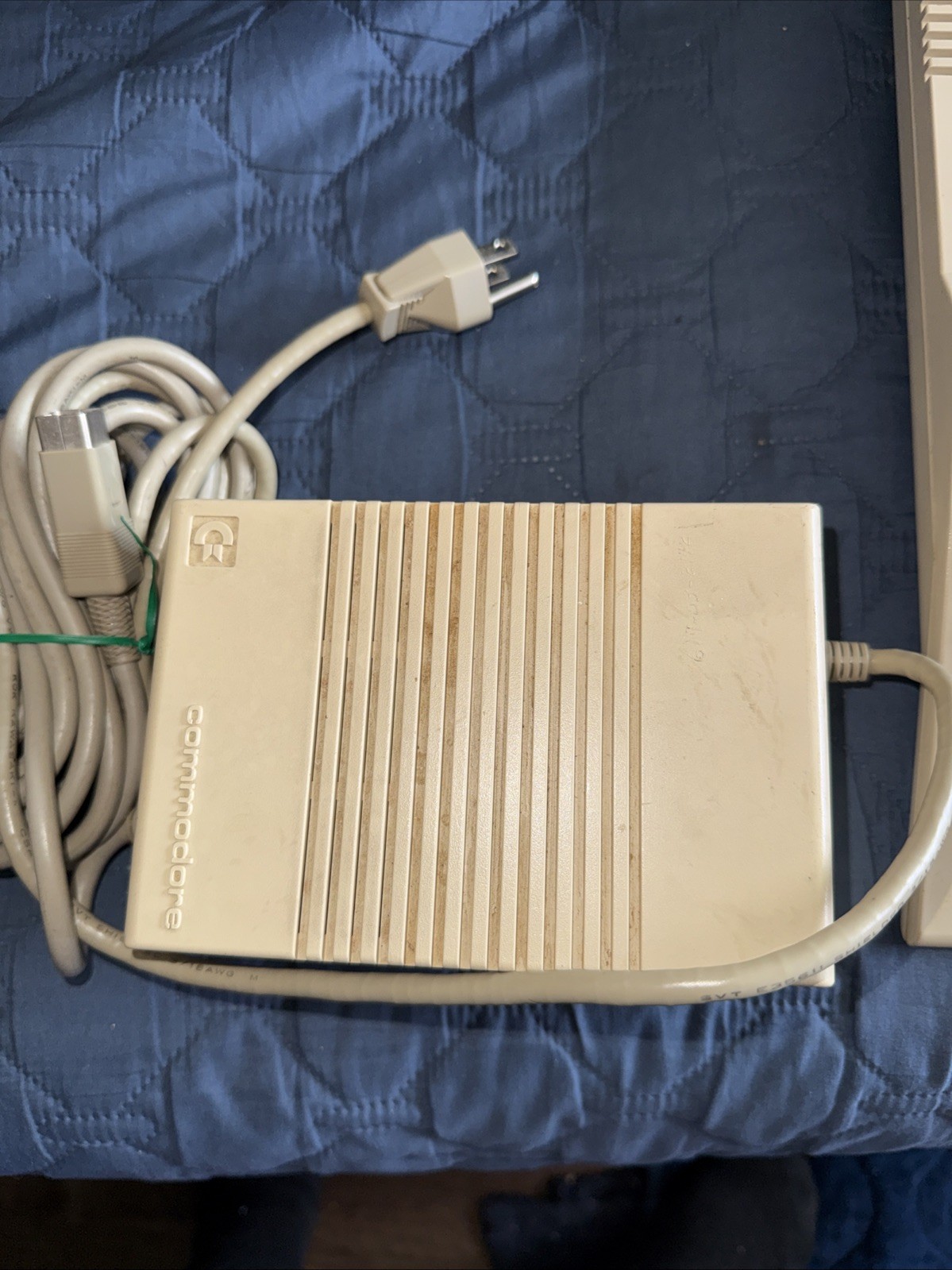 Commodore 128 Computer and 1571 Disk Drive Bundle W/ Original Cables P/R