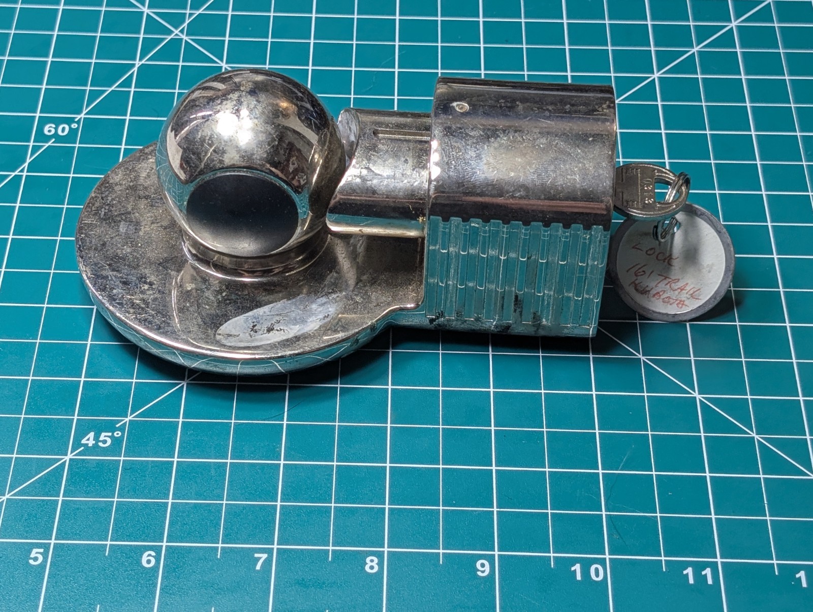 Master Lock Model No. 377 Trailer Hitch Lock with 1 Key -1-7/8" & 2" -Works Well