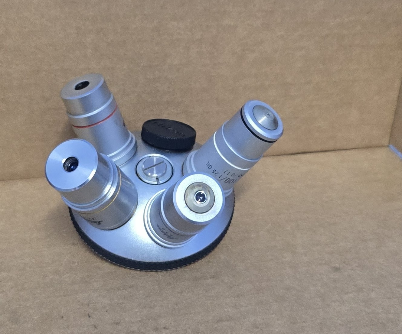 LEICA ATC 2000 MICROSCOPE OBJECTIVES  4 X/ 10X/ 40X/100X/ (INV02 BINX001C)