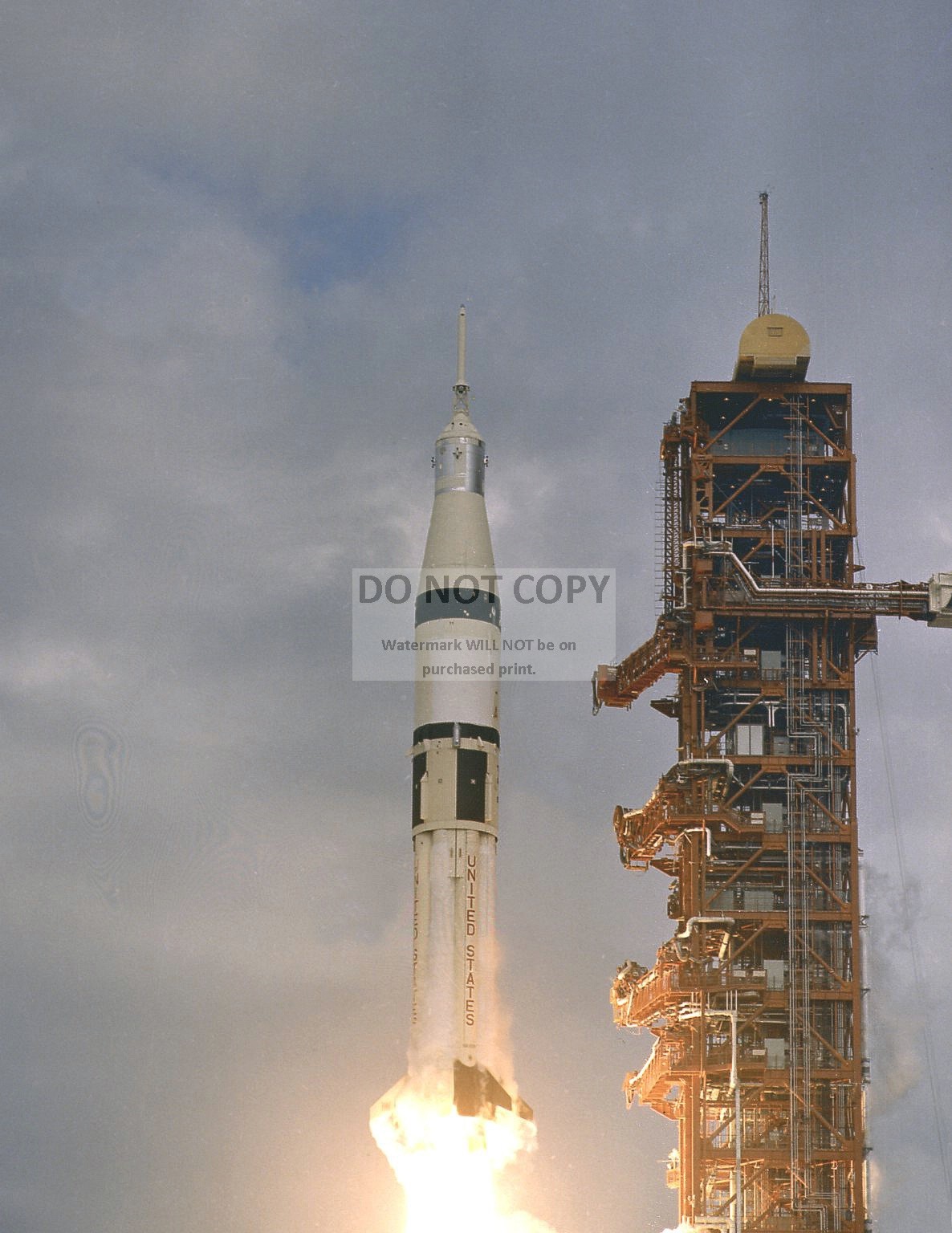 SATURN 1B ROCKET LAUNCHES SKYLAB 2 INTO SPACE IN 1973 - 8X10 NASA PHOTO (EP-950)