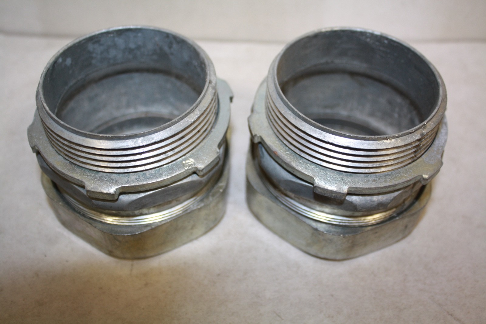 5156 2 1/2" CONCRETE TIGHT COMPRESSION CONNECTOR
