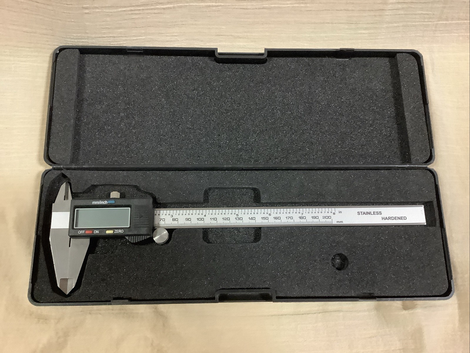 8” 200mm Electric, Digital Caliber, Large Screen ￼