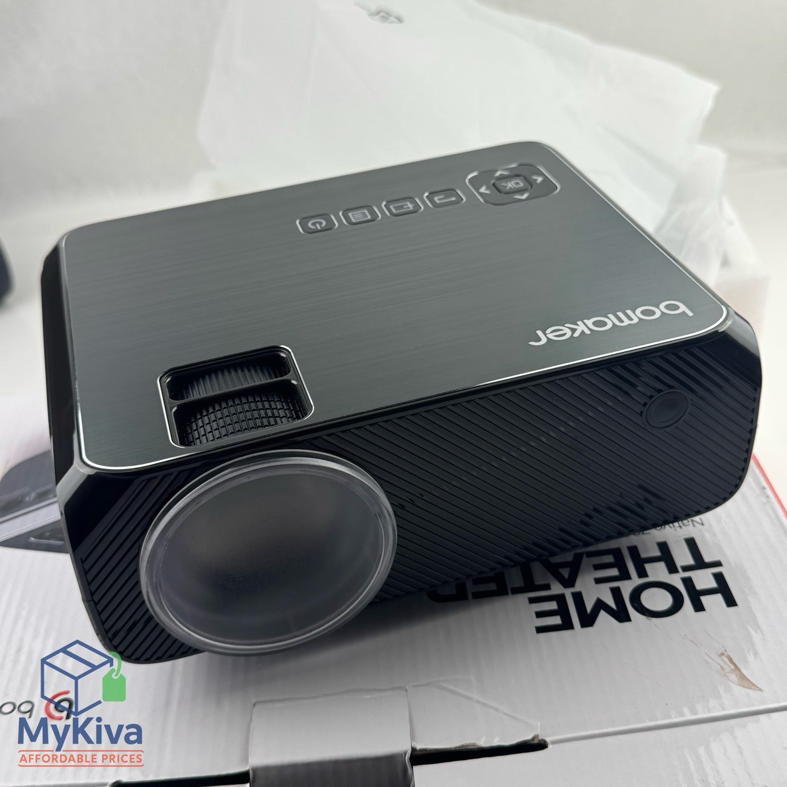 Bomaker home theater projector native 720P wireless LED open box new