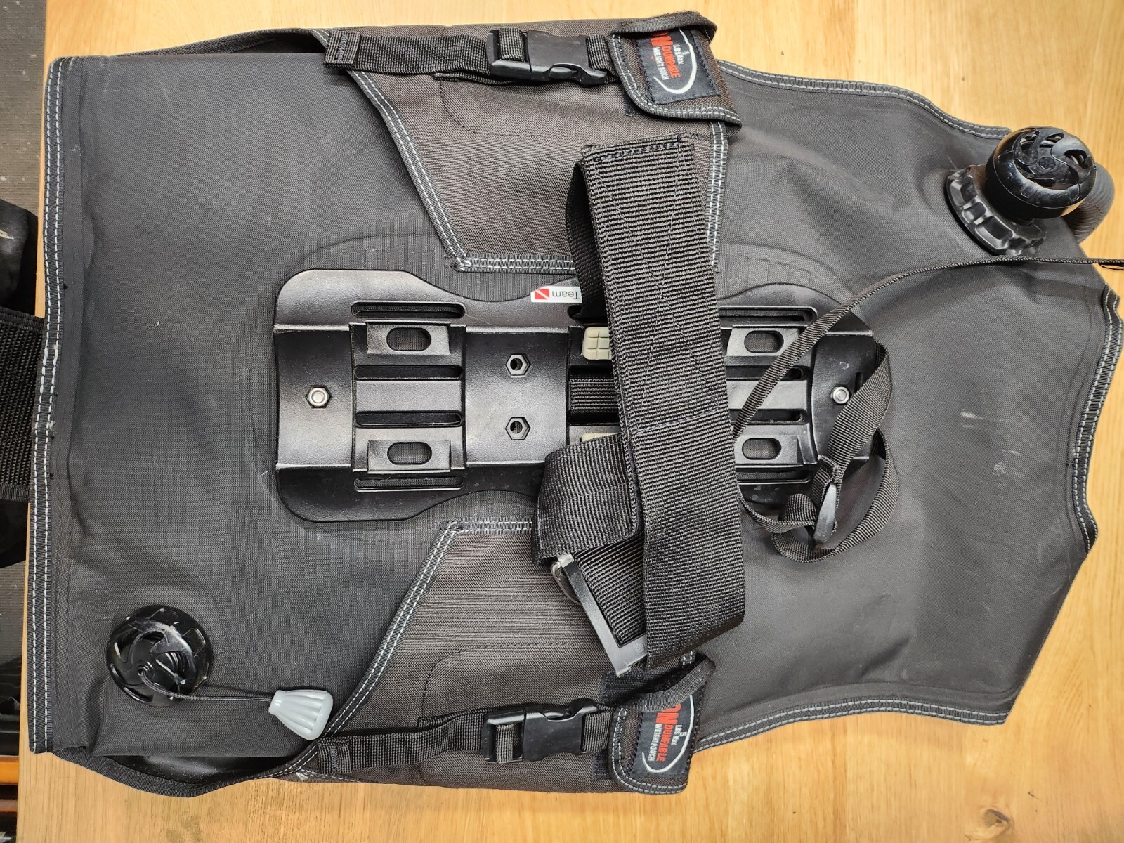 Dacor Scuba BCD L