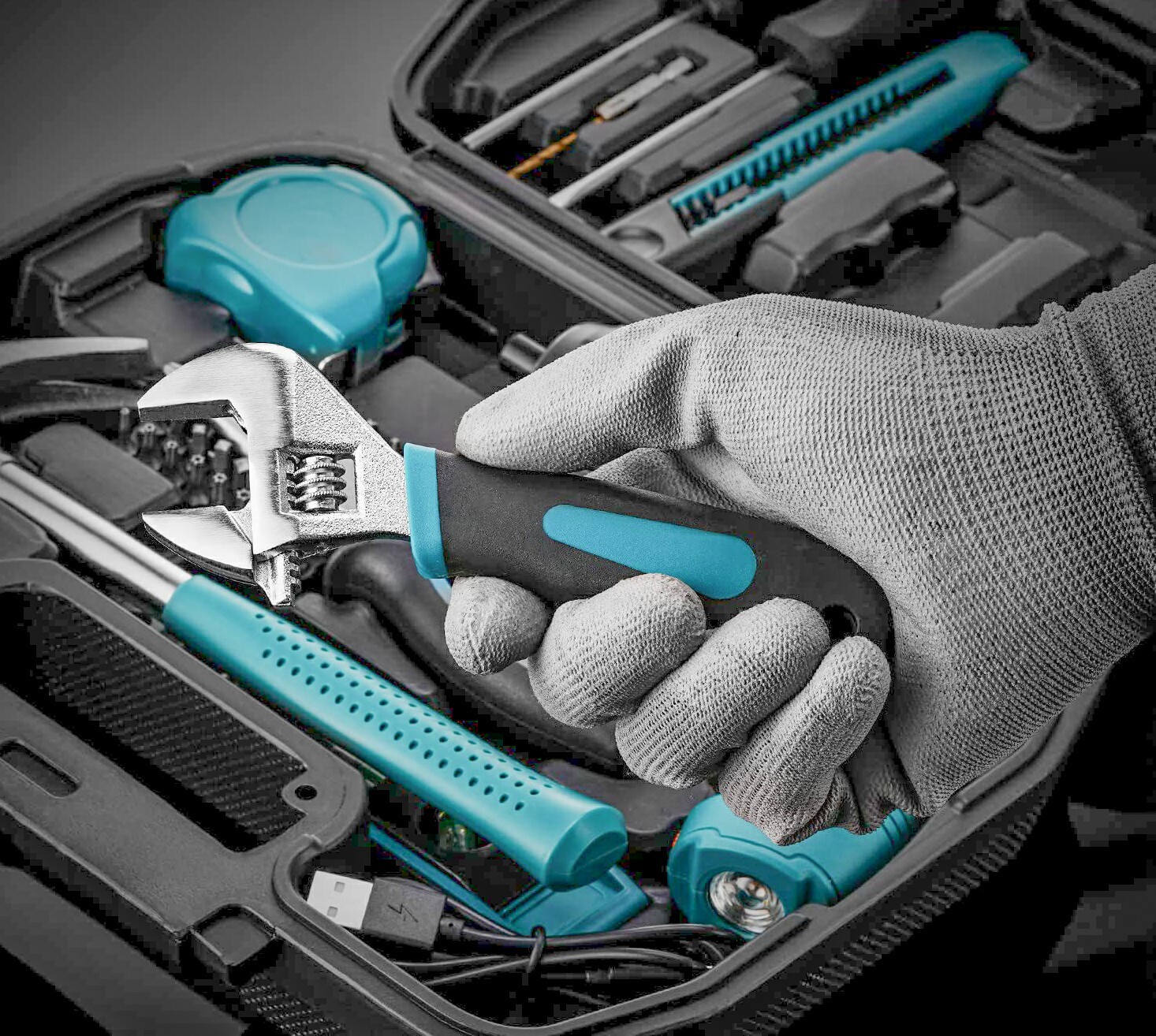 ALEAPOW 124PCS 4V Cordless Screwdriver Tool Kit Set